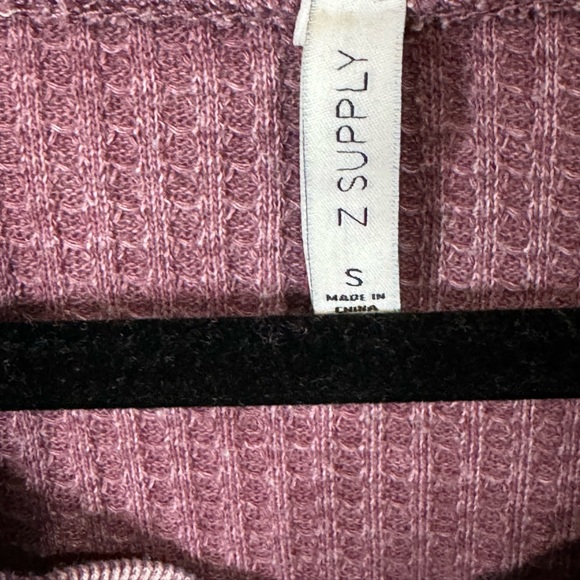 Z Supply Mauve V-Neck Waffle Knit Long Sleeve Top Size Small Relaxed Fit - Picture 6 of 8